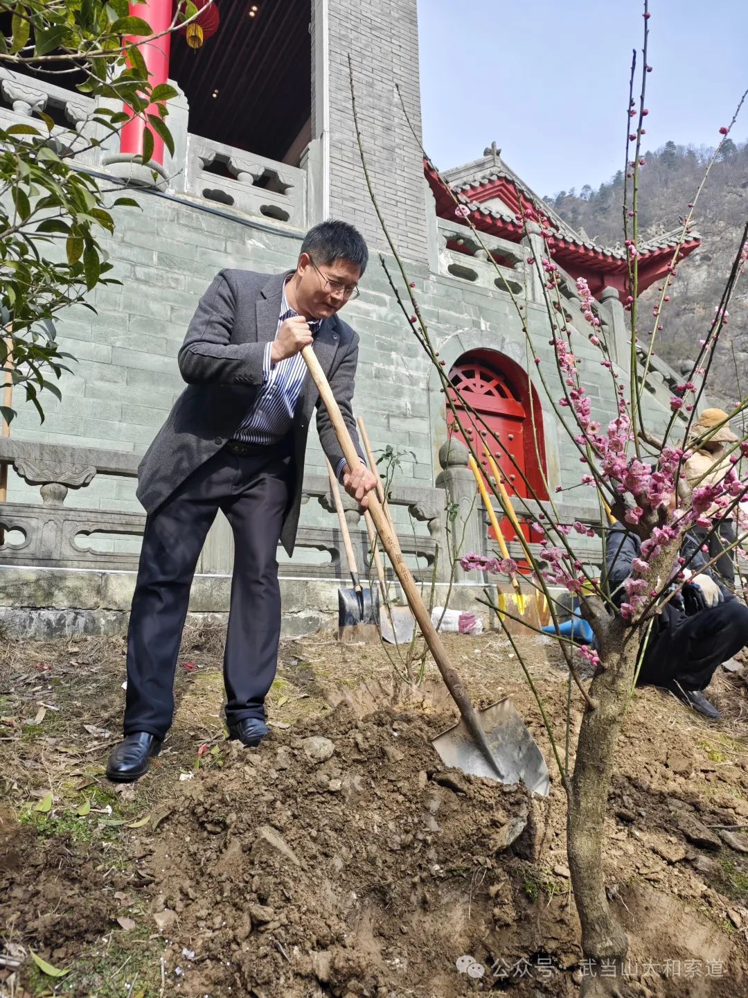 GⰻȻδ(li)  䮔(dng)ɽֲ̫(sh)(ji)؄e(dng)